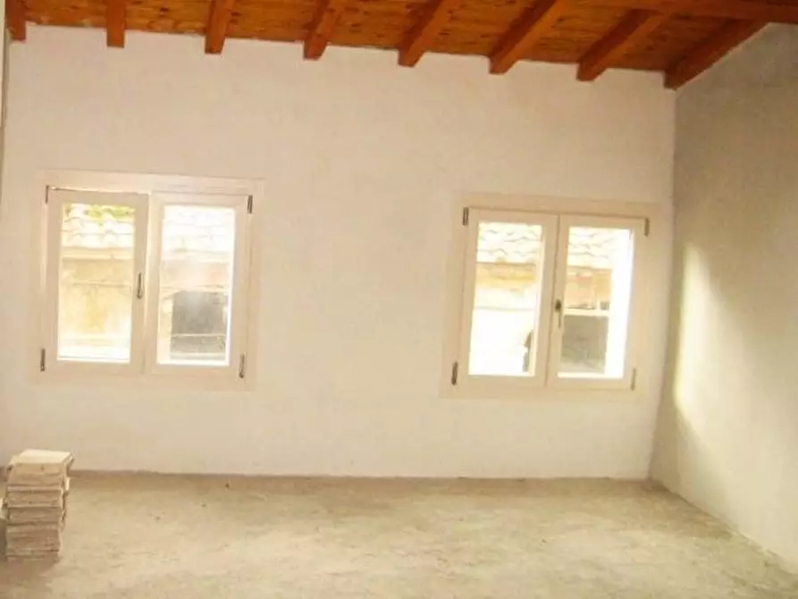 Immagine 15 di Casa indipendente in vendita  in pontegrande a Calci