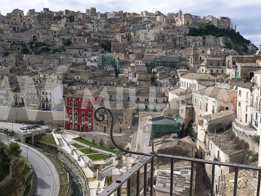 Immagine 29 di Albergo/B&B/Residence in vendita  in Via Ioppulo a Ragusa