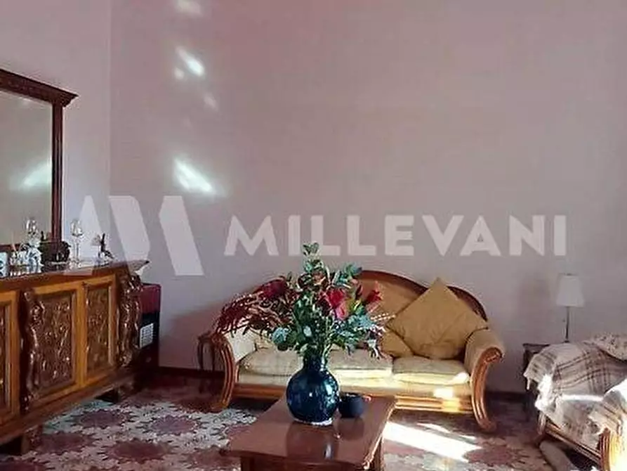 Immagine 10 di Villa in vendita  a Modica