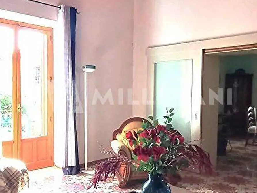 Immagine 11 di Villa in vendita  a Modica