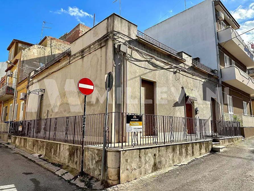 Immagine 1 di Casa indipendente in vendita  in via Dogali a Pozzallo