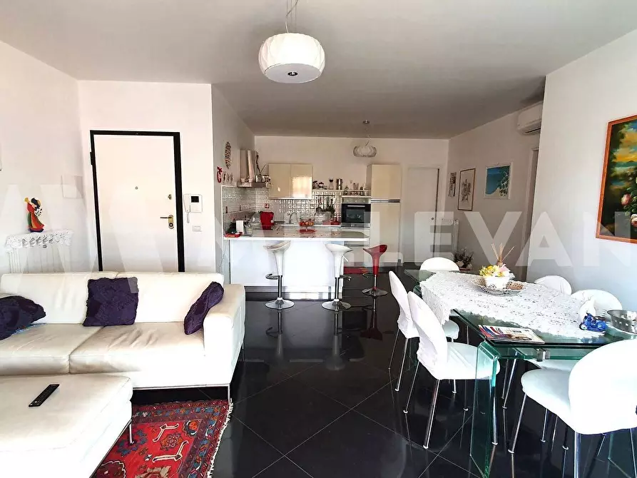 Immagine 3 di Appartamento in vendita  in via La Valletta a Pozzallo