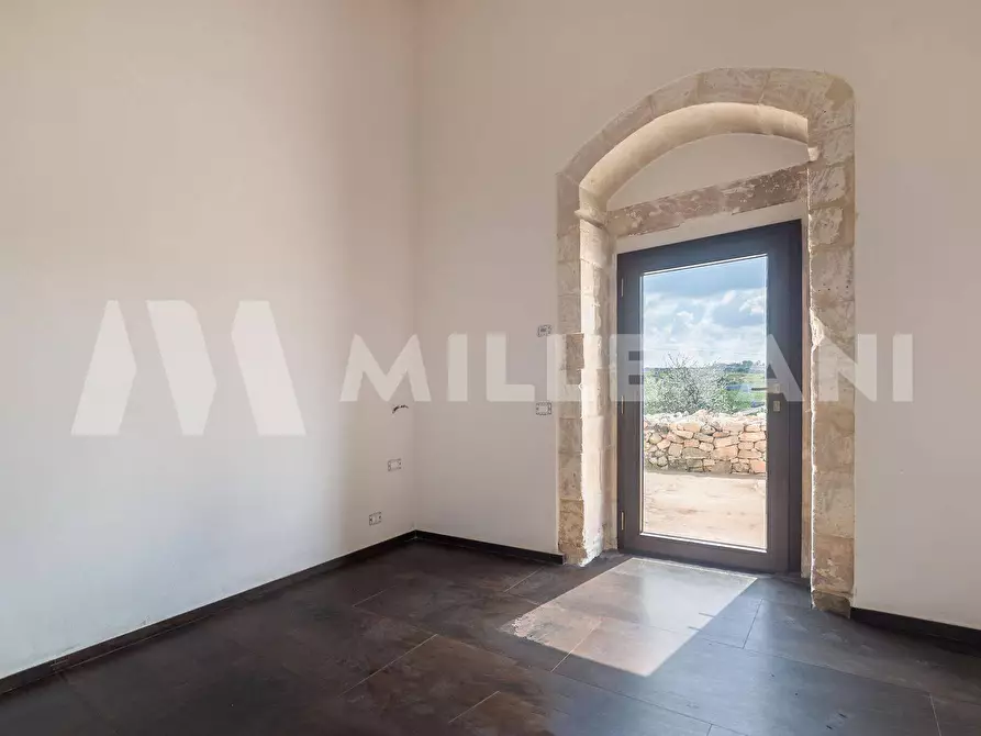 Immagine 9 di Rustico / casale in vendita  a Ragusa