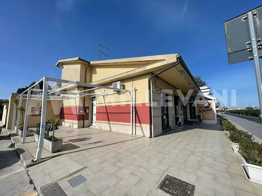 Immagine 2 di Attività commerciale in vendita  in Via Fallira a Ragusa