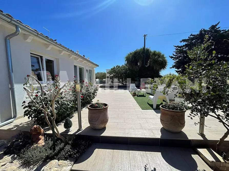 Immagine 23 di Villa in vendita  in SP 42 a Scicli