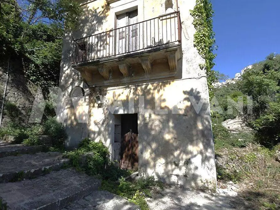 Immagine 1 di Casa indipendente in vendita  in Via Giusti a Ragusa