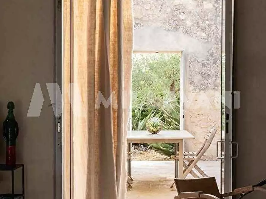 Immagine 5 di Villa in vendita  a Noto