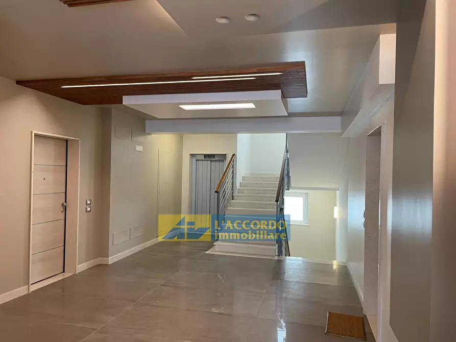 Immagine 16 di Appartamento in vendita  a Chieti