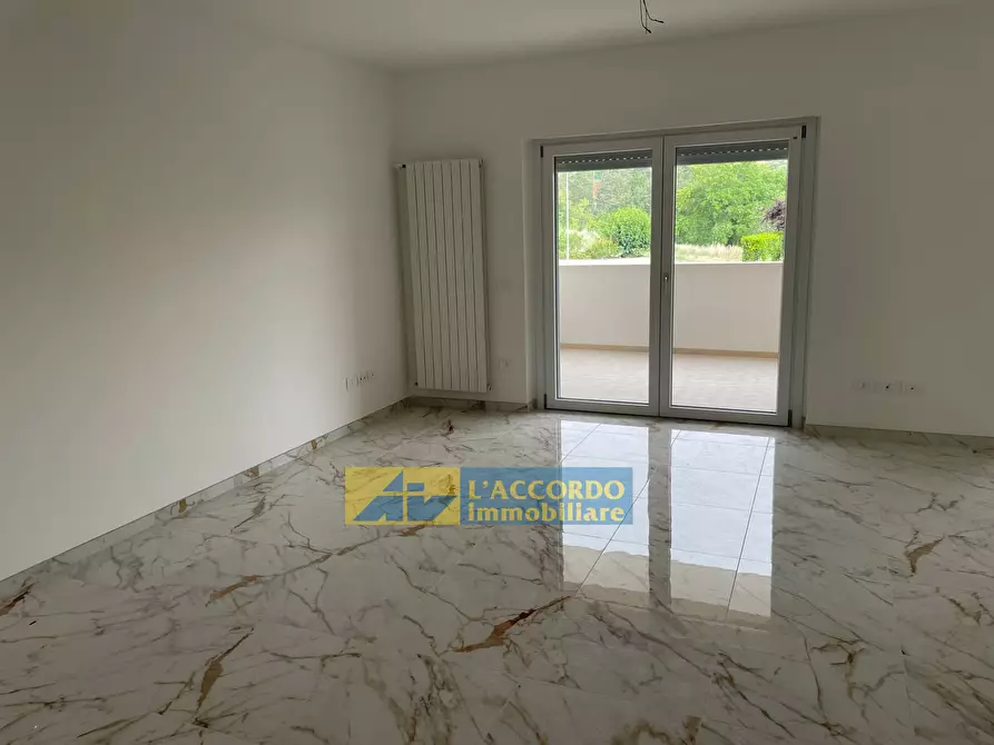 Immagine 2 di Appartamento in vendita  a Chieti