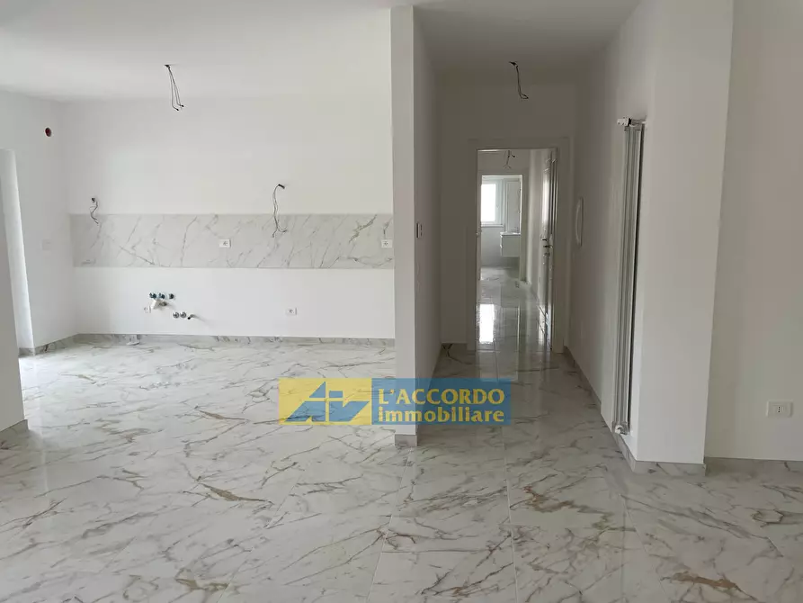 Immagine 3 di Appartamento in vendita  a Chieti