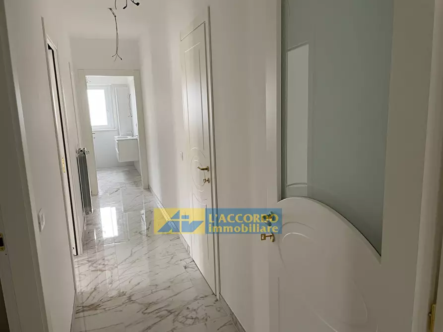 Immagine 8 di Appartamento in vendita  a Chieti