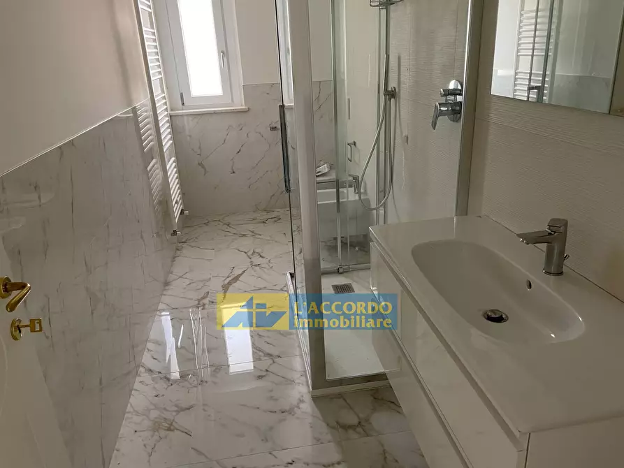 Immagine 9 di Appartamento in vendita  a Chieti