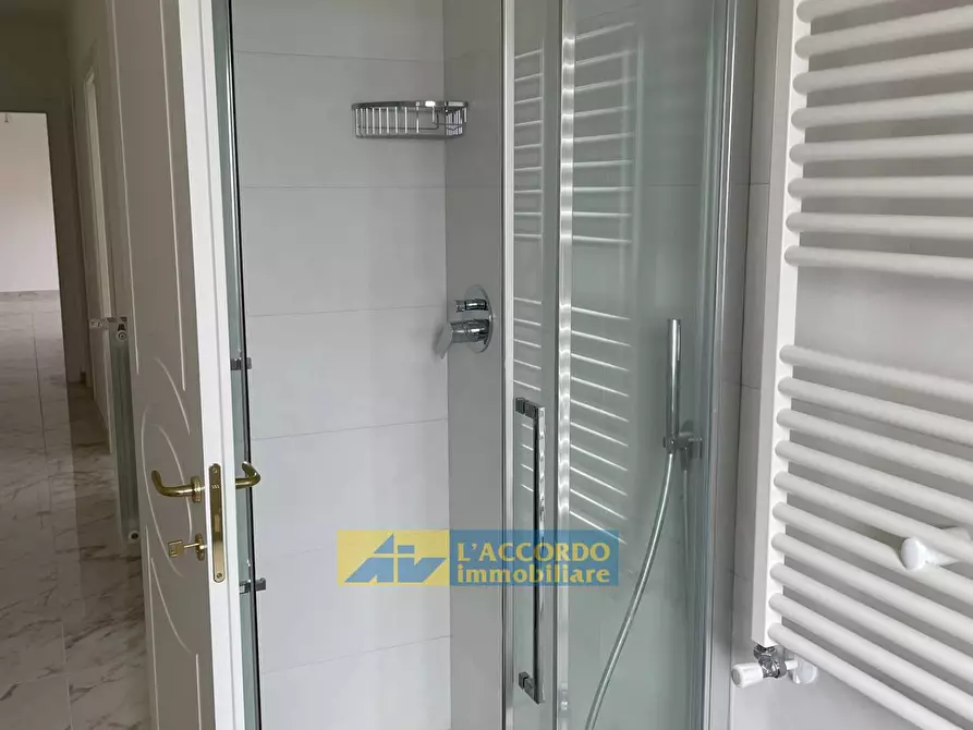 Immagine 13 di Appartamento in vendita  a Chieti