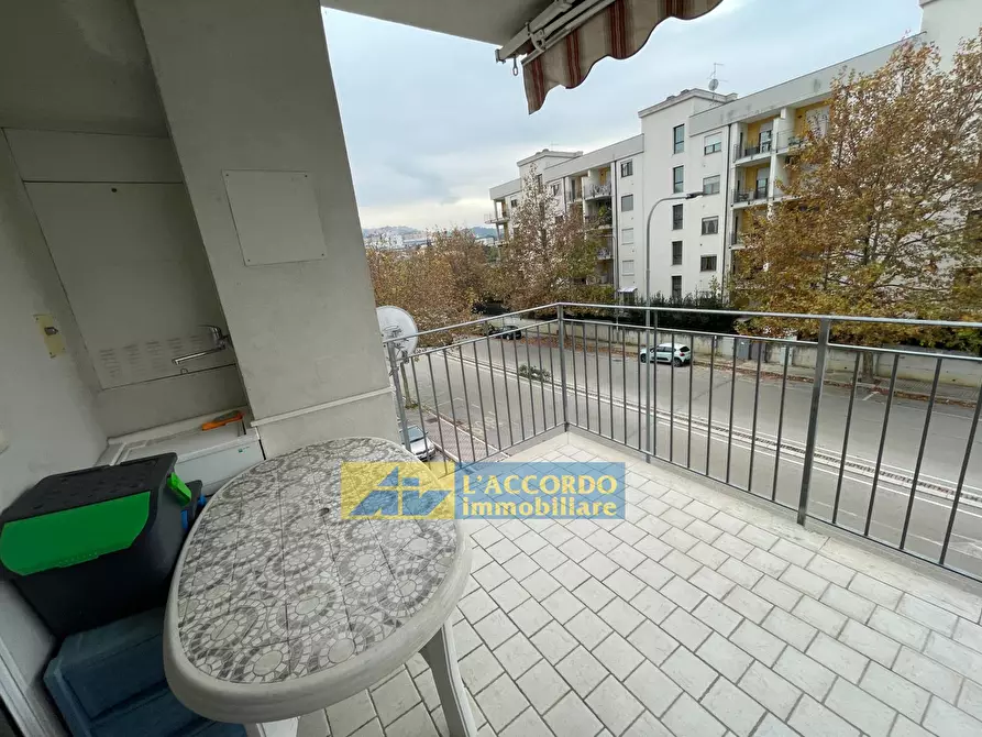 Immagine 14 di Appartamento in vendita  in via Papa Giovanni Paolo II a Chieti