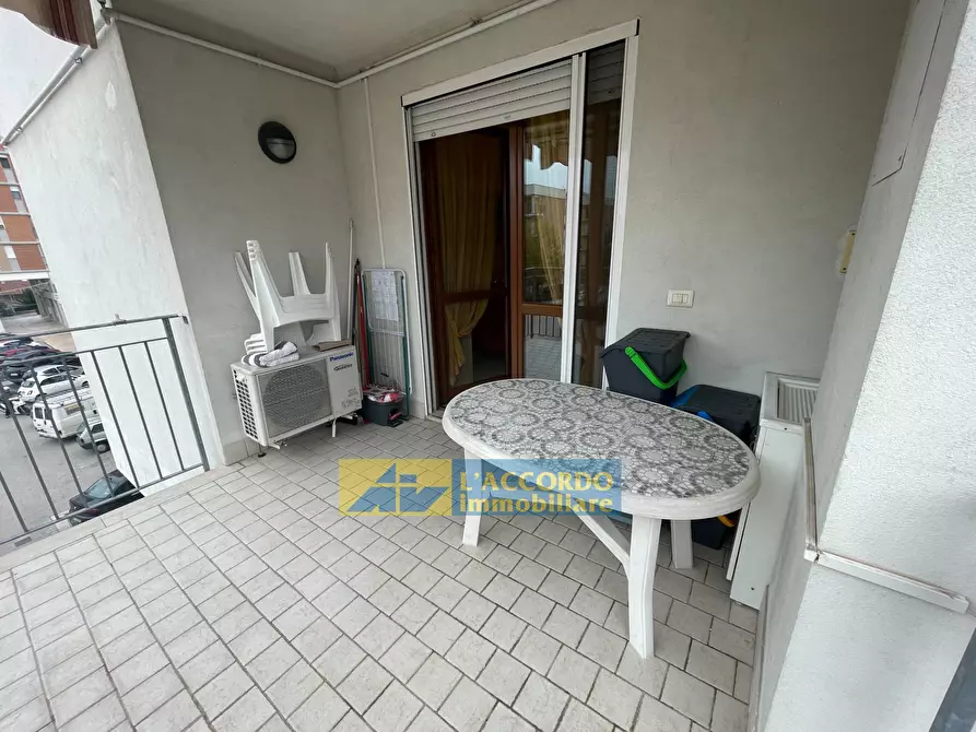 Immagine 15 di Appartamento in vendita  in via Papa Giovanni Paolo II a Chieti