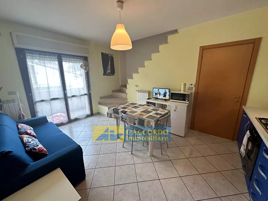 Immagine 1 di Appartamento in vendita  in VIALE BENEDETTO CROCE a Chieti