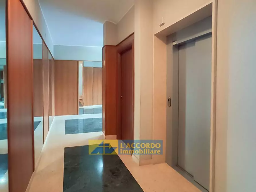 Immagine 17 di Appartamento in affitto  in VIALE DELL'UNITA' D'ITALIA a Chieti