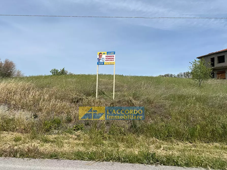 Immagine 1 di Terreno residenziale in vendita  in strada provinciale 2 a Nocciano