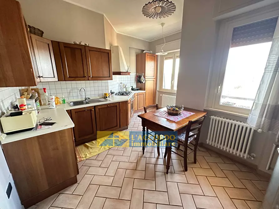 Immagine 9 di Appartamento in vendita  in Via Celano a Chieti