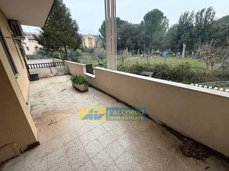 Immagine 8 di Locale commerciale in vendita  in VIA SULMONA a Chieti