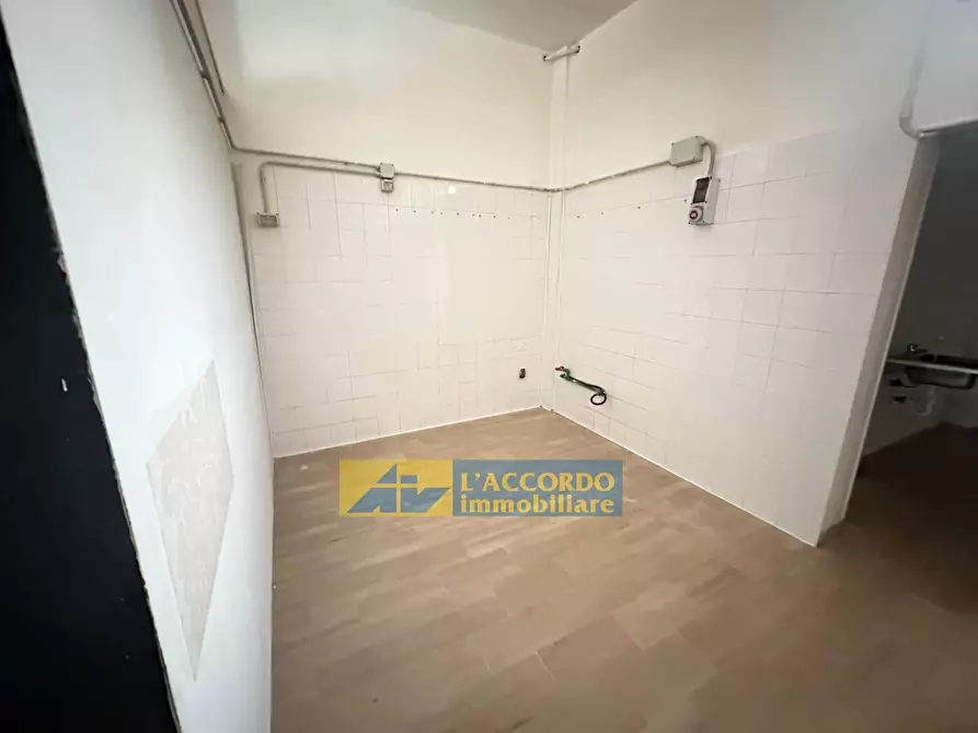 Immagine 7 di Locale commerciale in vendita  in VIA GABRIELE D'ANNUNZIO a Cepagatti