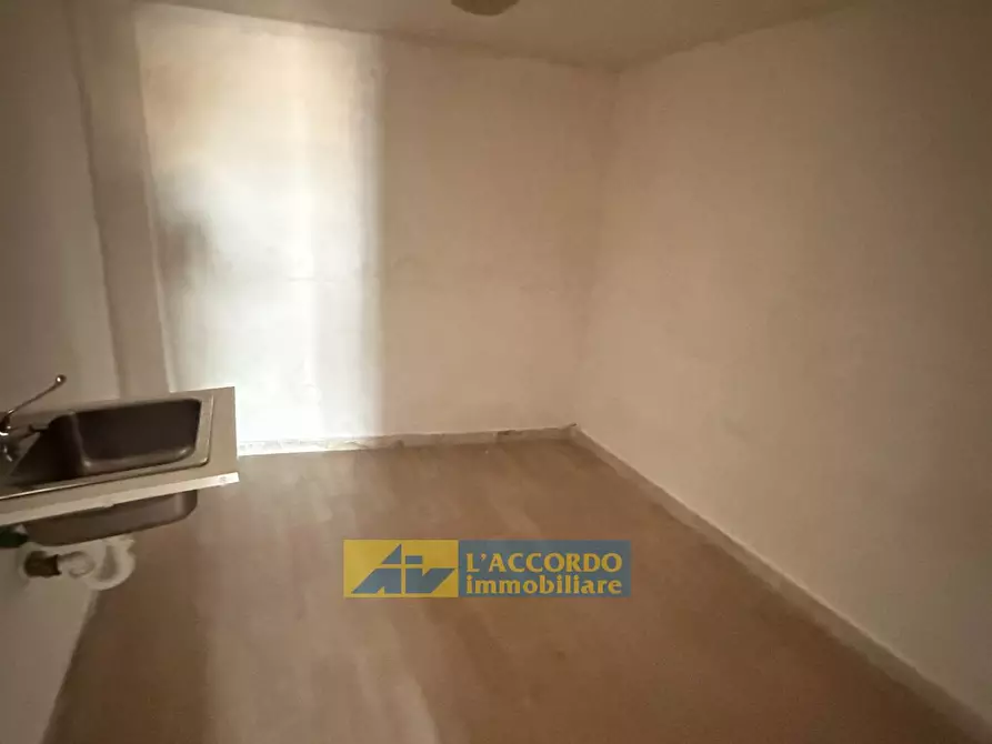 Immagine 10 di Locale commerciale in vendita  in VIA GABRIELE D'ANNUNZIO a Cepagatti