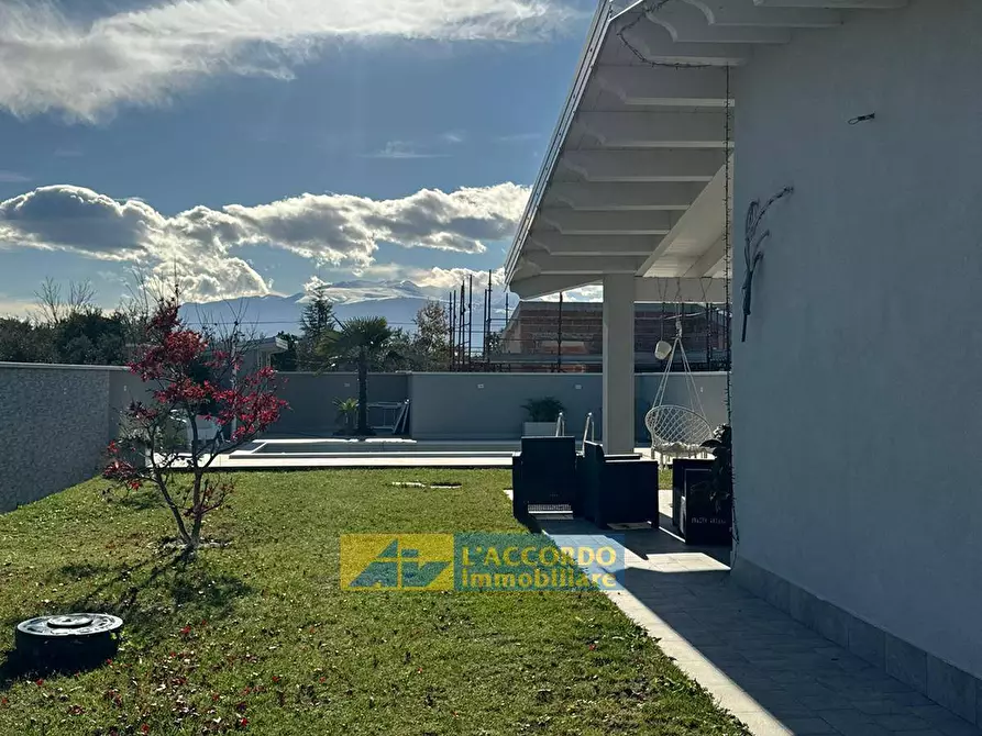 Immagine 20 di Villa in vendita  in TRE CROCI a Cepagatti