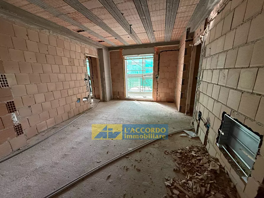 Immagine 17 di Locale commerciale in vendita  in VIA COLONNETTA a Chieti