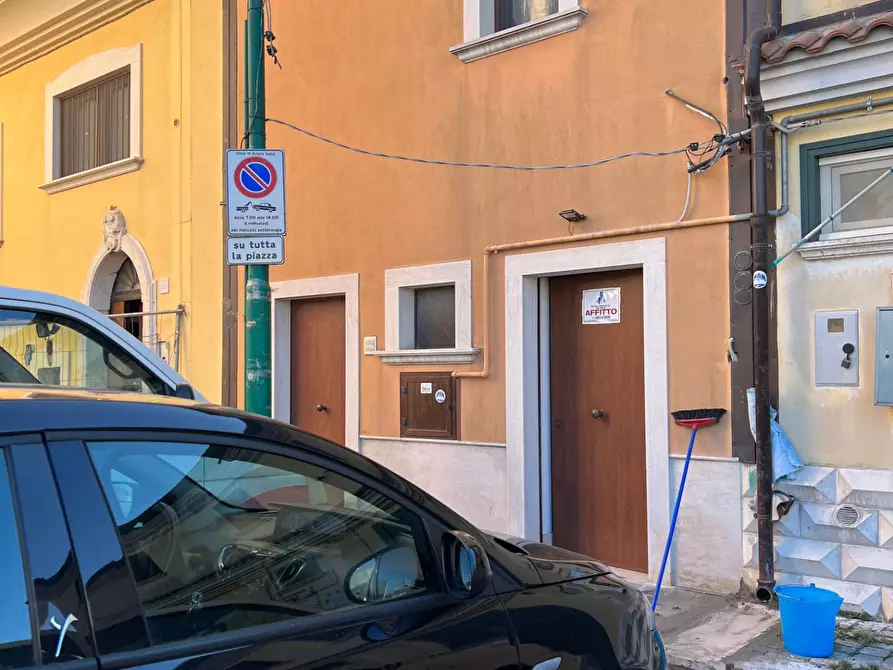 Immagine 14 di Locale commerciale in affitto  in Piazza Mazzini a Ariano Irpino