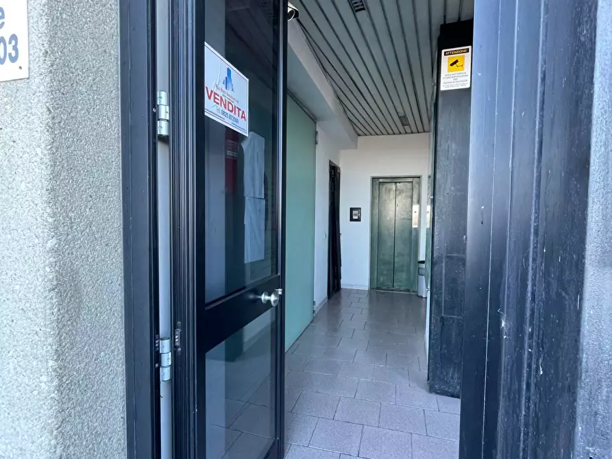 Immagine 2 di Ufficio in vendita  in via XXV Aprile a Ariano Irpino