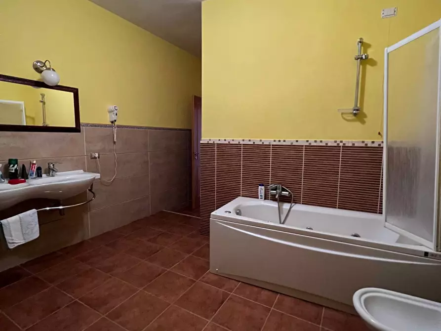 Immagine 22 di Villa in vendita  in via desabramo a Ariano Irpino