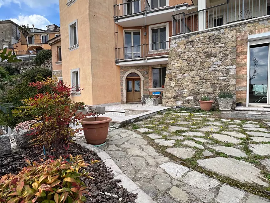 Immagine 9 di Villa in vendita  in via desabramo a Ariano Irpino