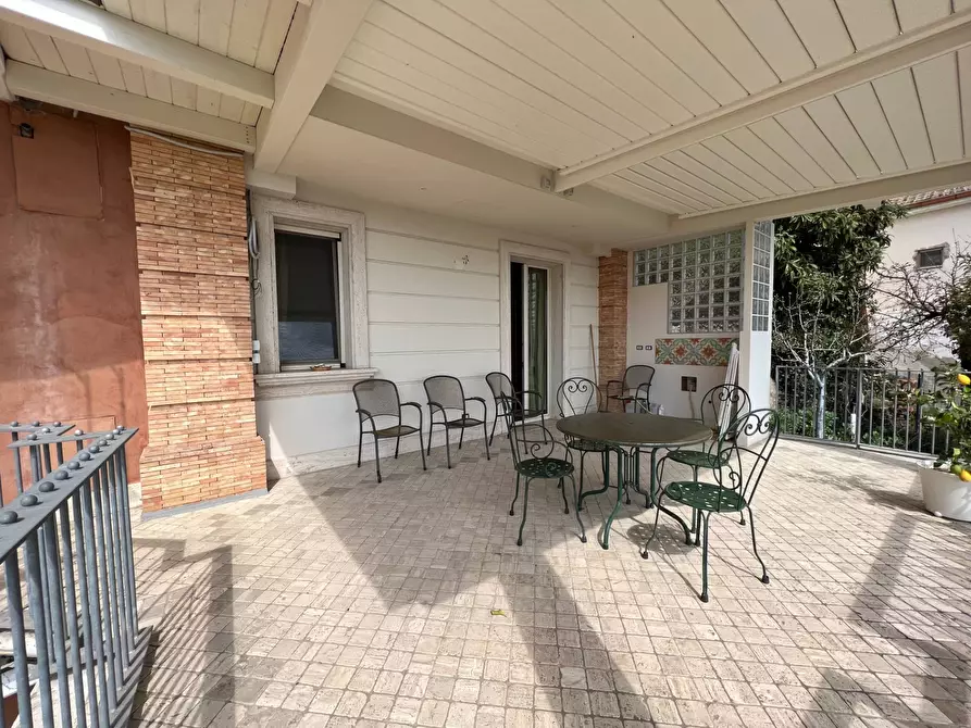 Immagine 33 di Villa in vendita  in via desabramo a Ariano Irpino