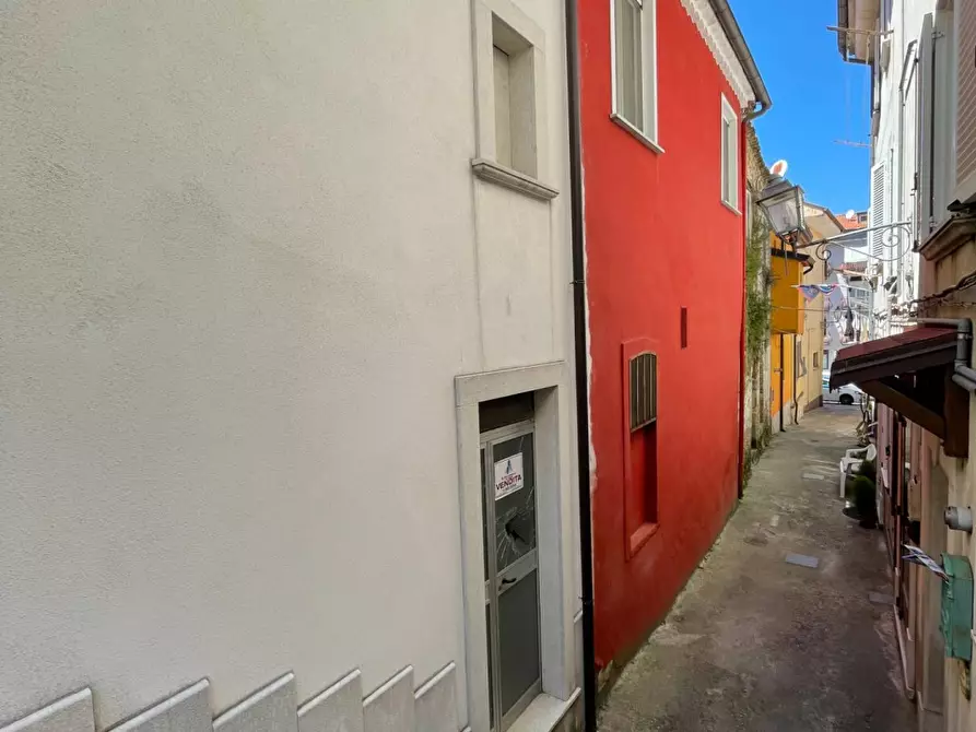 Immagine 12 di Casa semindipendente in vendita  in via umberto I a Ariano Irpino