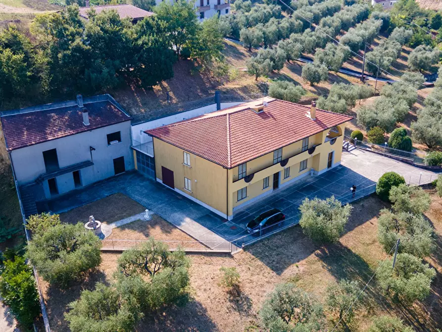 Immagine 19 di Casa semindipendente in vendita  in contrada bosco a Ariano Irpino