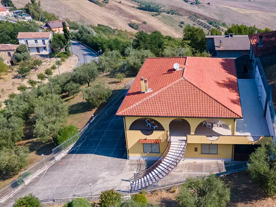 Immagine 23 di Casa semindipendente in vendita  in contrada bosco a Ariano Irpino