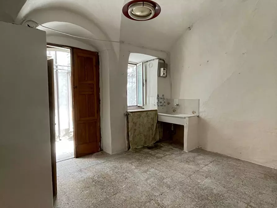 Immagine 5 di Casa semindipendente in vendita  in via Limone 17 a Anzano Di Puglia