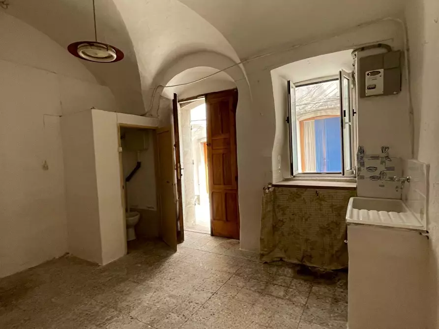 Immagine 6 di Casa semindipendente in vendita  in via Limone 17 a Anzano Di Puglia