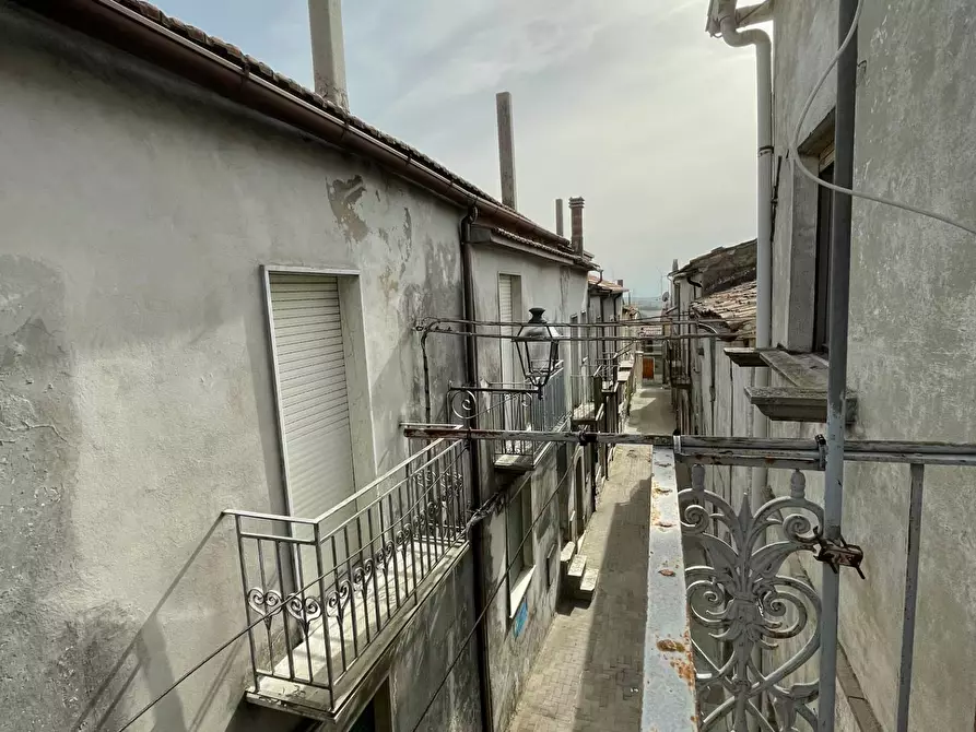 Immagine 22 di Casa semindipendente in vendita  in via Limone 17 a Anzano Di Puglia