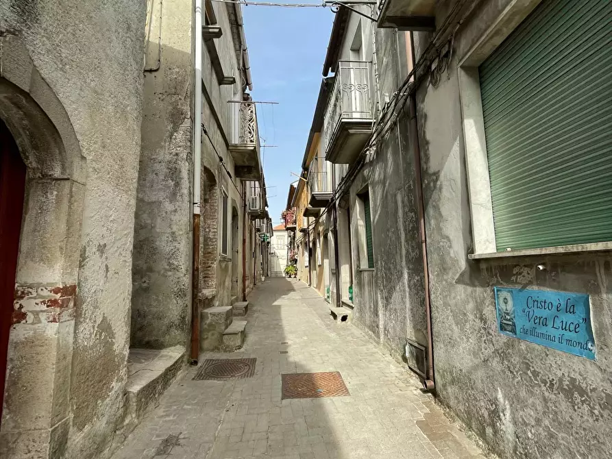 Immagine 23 di Casa semindipendente in vendita  in via Limone 17 a Anzano Di Puglia