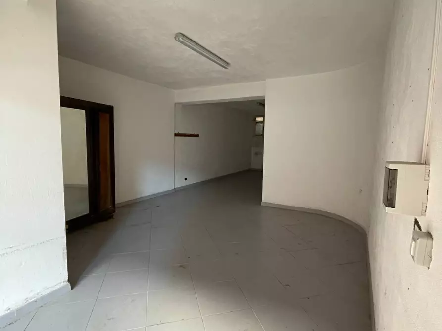 Immagine 5 di Box auto in vendita  in via pietro paolo parzanese 60 a Ariano Irpino