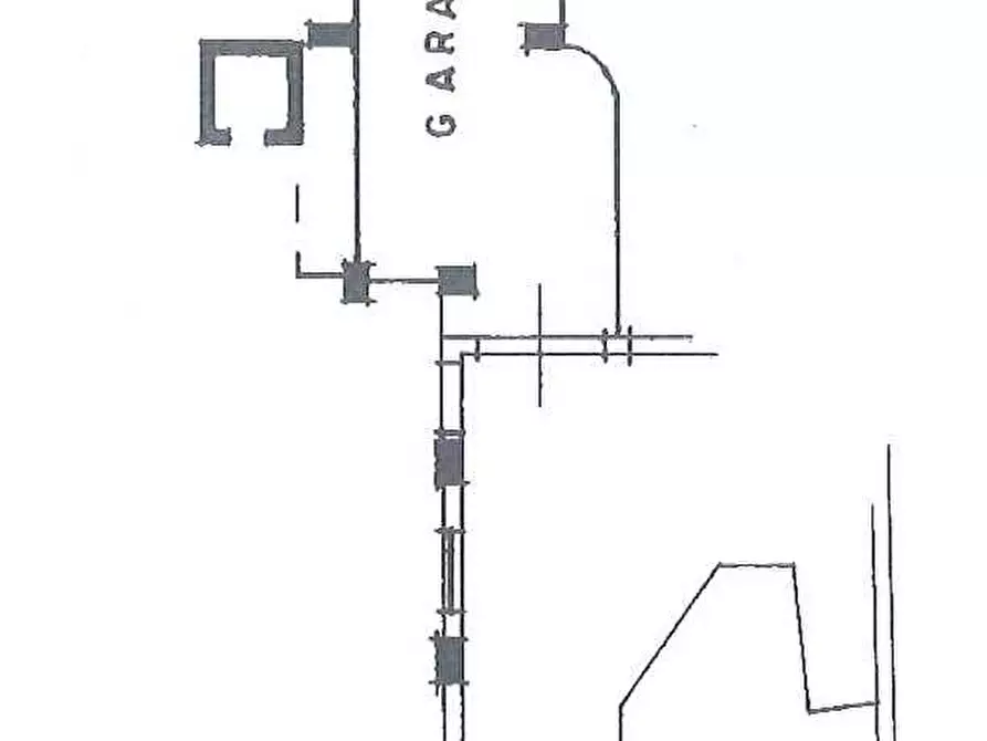 Immagine 3 di Box auto in vendita  in via pietro paolo parzanese 60 a Ariano Irpino