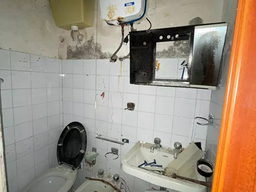 Immagine 13 di Casa semindipendente in vendita  in via donato anzani 59 a Ariano Irpino