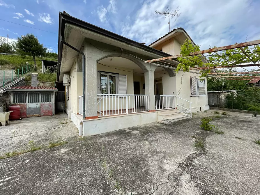 Immagine 1 di Casa indipendente in vendita  in contrada vascavino a Ariano Irpino