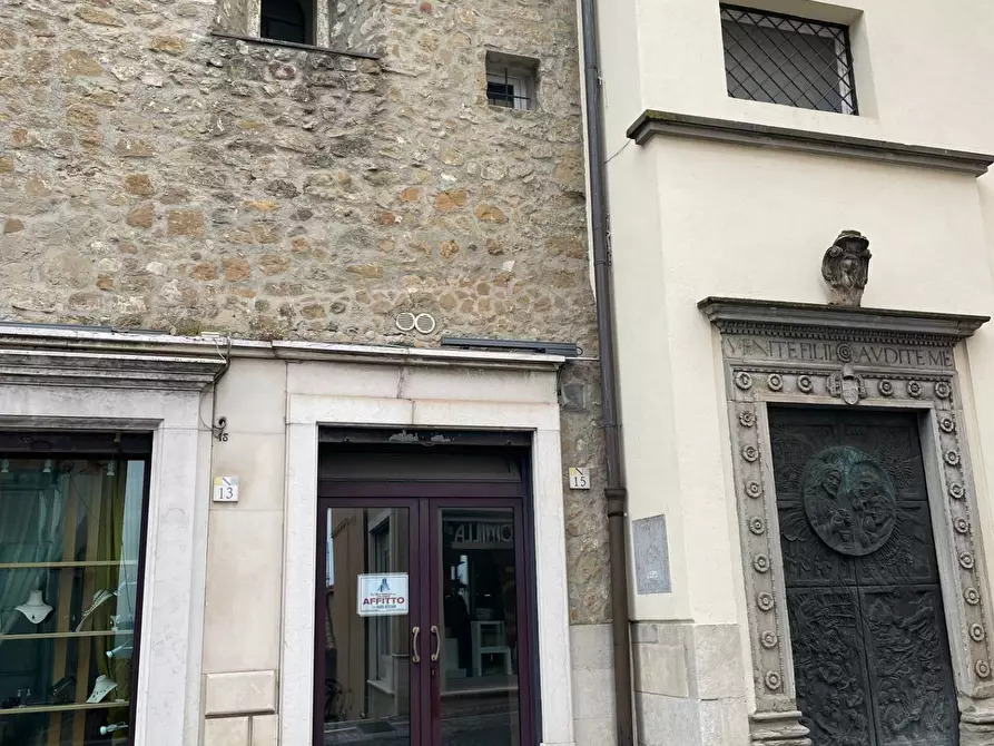 Immagine 2 di Locale commerciale in affitto  in via Roma 17 a Ariano Irpino