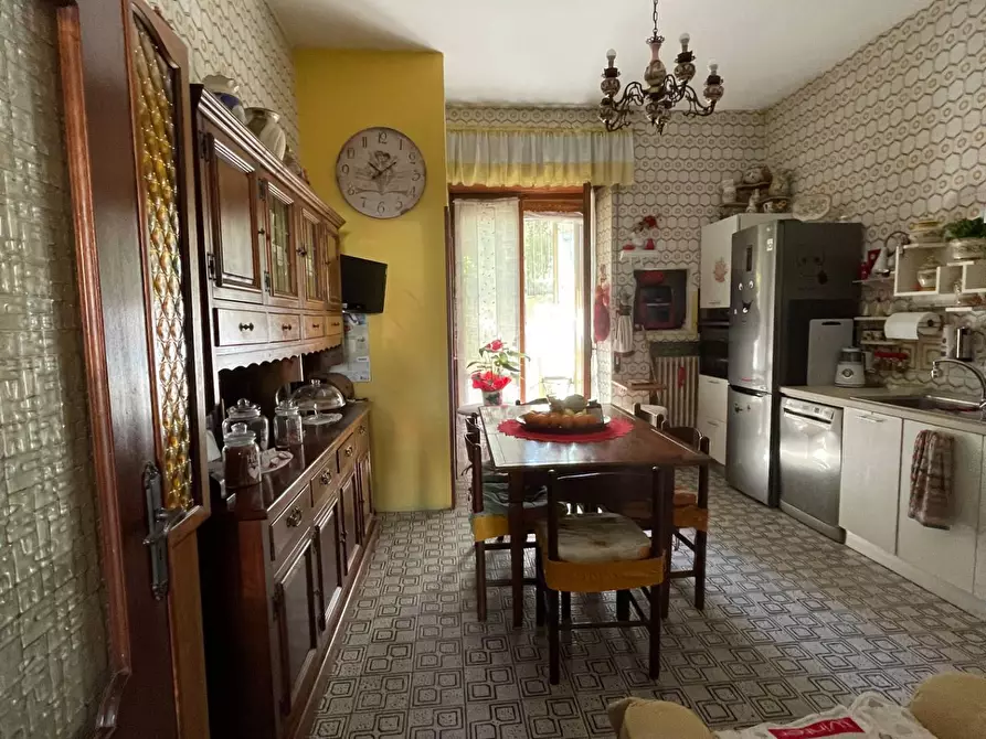 Immagine 10 di Appartamento in vendita  in via giacomo matteotti 50 a Ariano Irpino