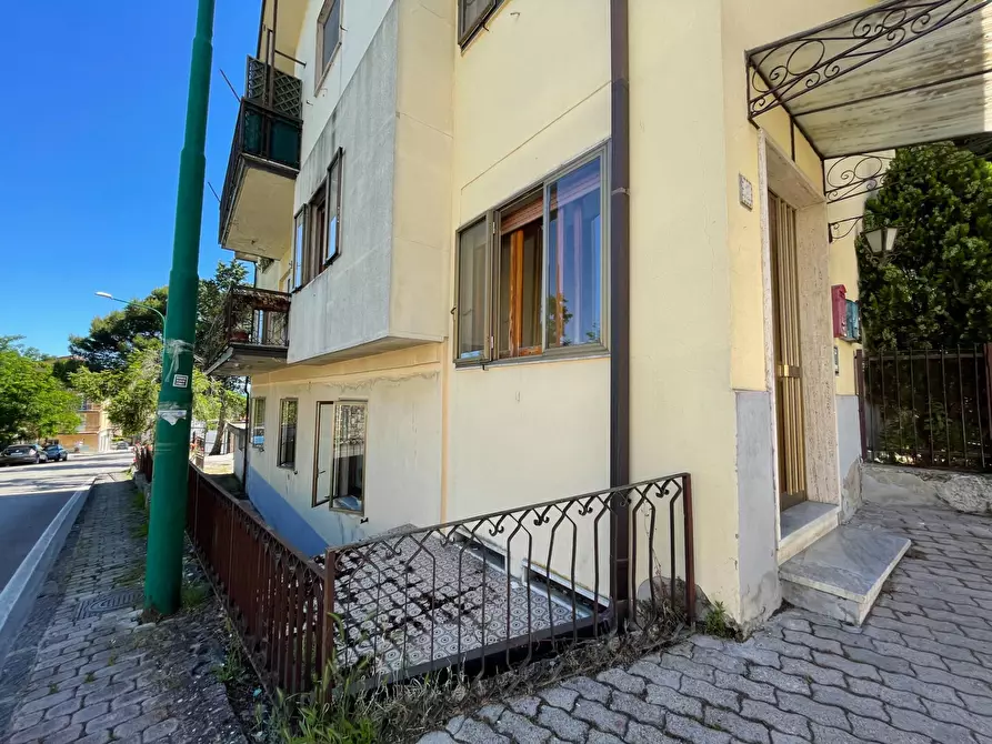 Immagine 28 di Appartamento in vendita  in via giacomo matteotti 50 a Ariano Irpino