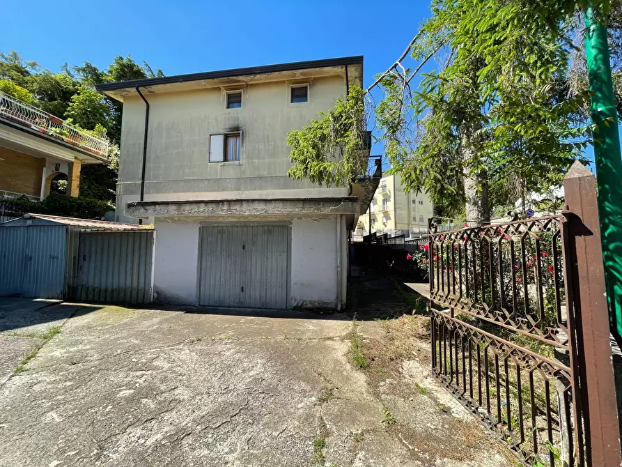 Immagine 29 di Appartamento in vendita  in via giacomo matteotti 50 a Ariano Irpino