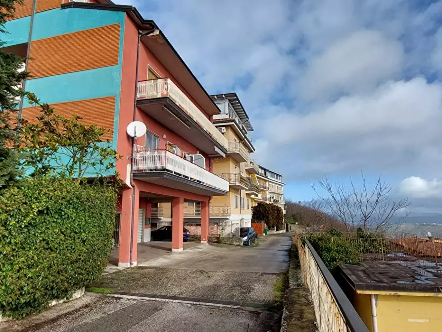 Immagine 1 di Appartamento in vendita  in rampa aurelio covotta a Ariano Irpino