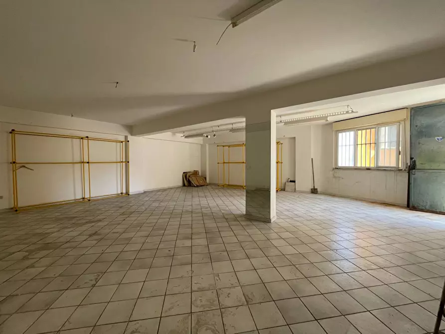 Immagine 4 di Magazzino in vendita  in rampa san paolo a Ariano Irpino